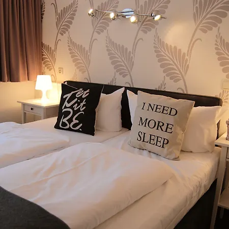 ホテル クローネ シティ ユーログレス