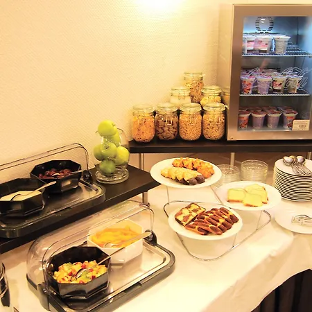 ホテル クローネ シティ ユーログレス 3*