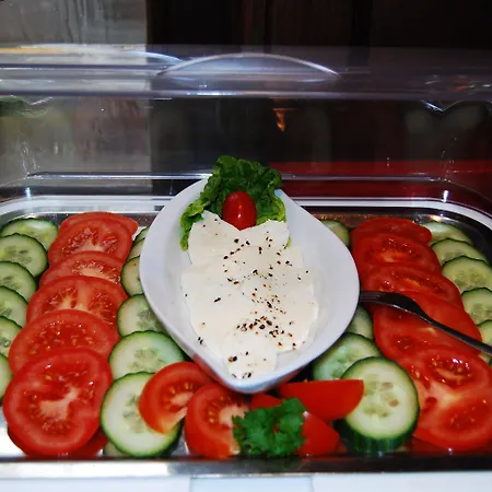 Krone | City-eurogress מלון 3*