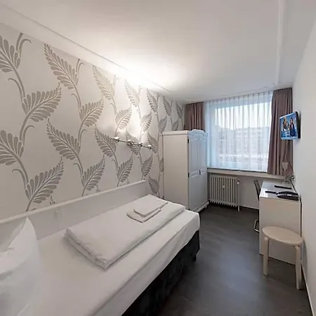 Aachener Stadthotel מלון אאכן