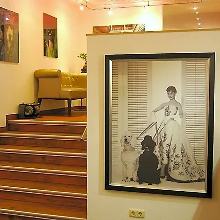 מלון Aachener Stadthotel אאכן
