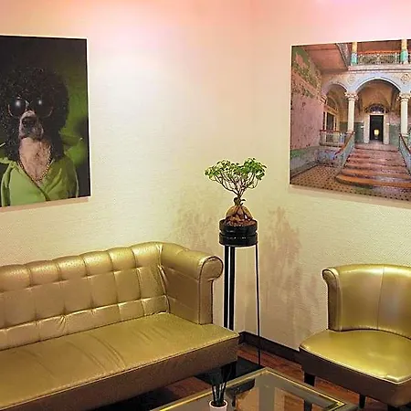 Aachener Stadthotel מלון