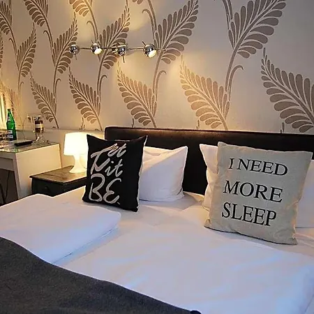 מלון Aachener Stadthotel