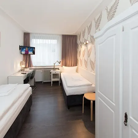 מלון Krone | City-eurogress 3*